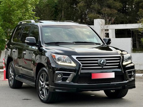 Lexus LX